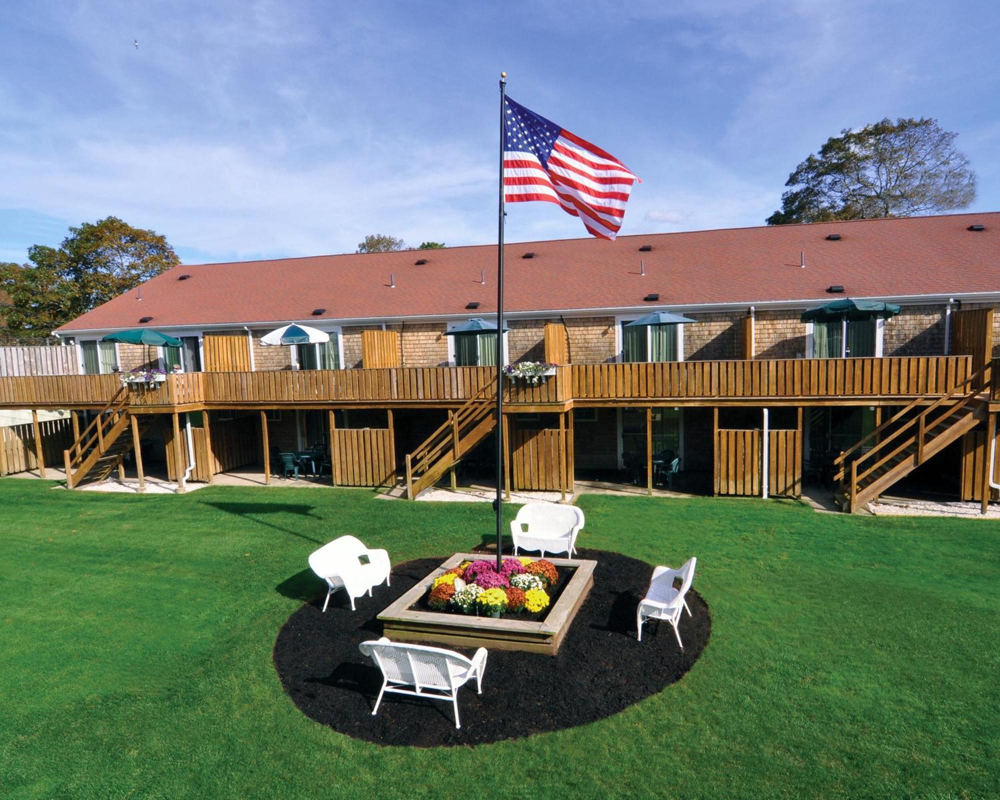 Cape Winds Resort Hyannis Exteriör bild