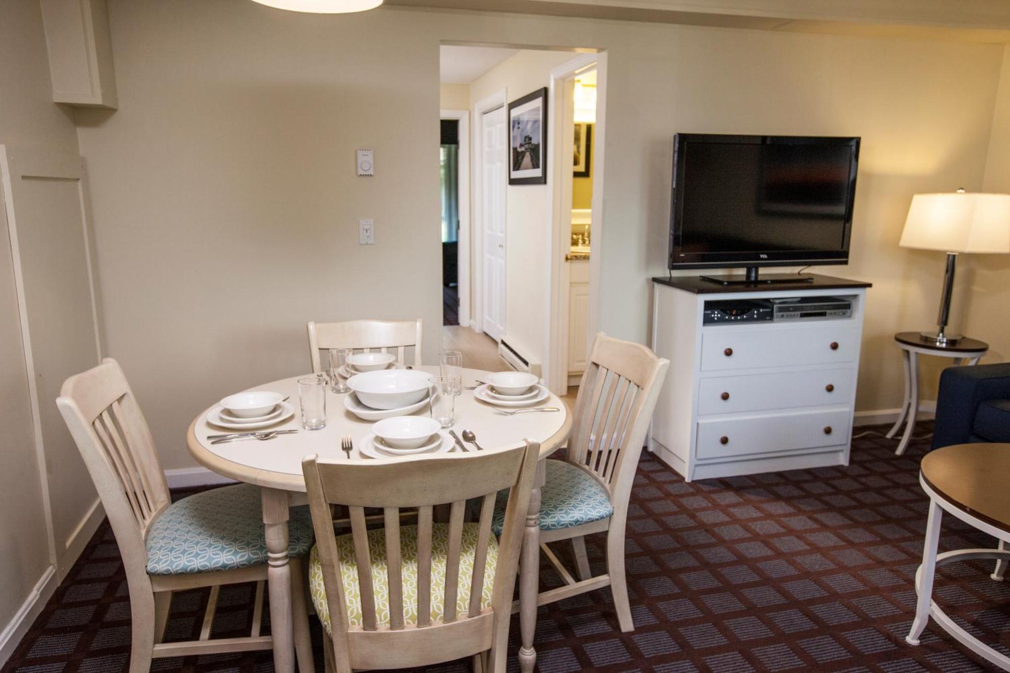 Cape Winds Resort Hyannis Rum bild