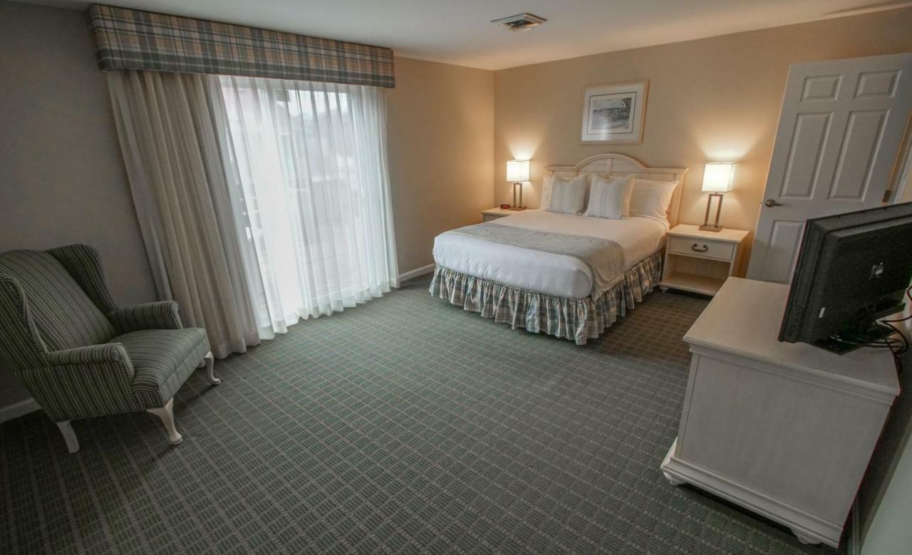Cape Winds Resort Hyannis Exteriör bild