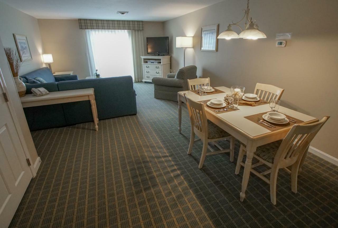 Cape Winds Resort Hyannis Exteriör bild